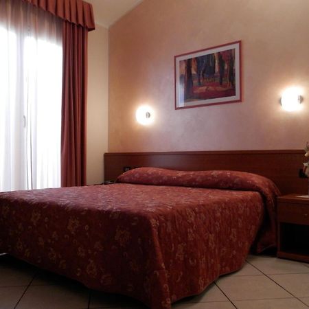 Hotel Stazione Livorno Eksteriør billede