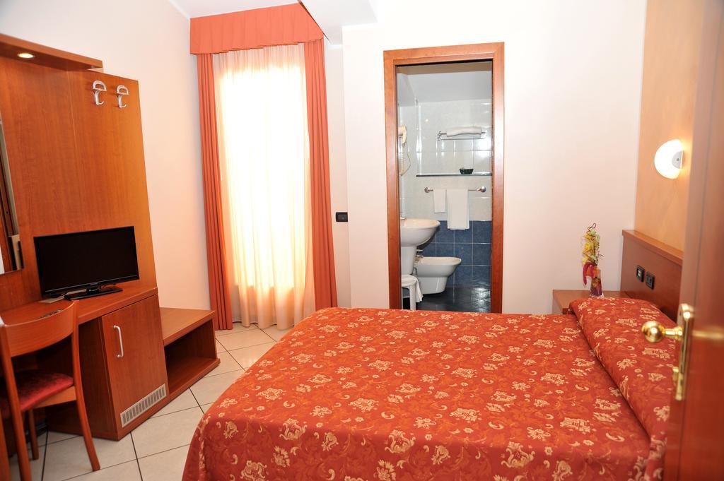 Hotel Stazione Livorno Eksteriør billede