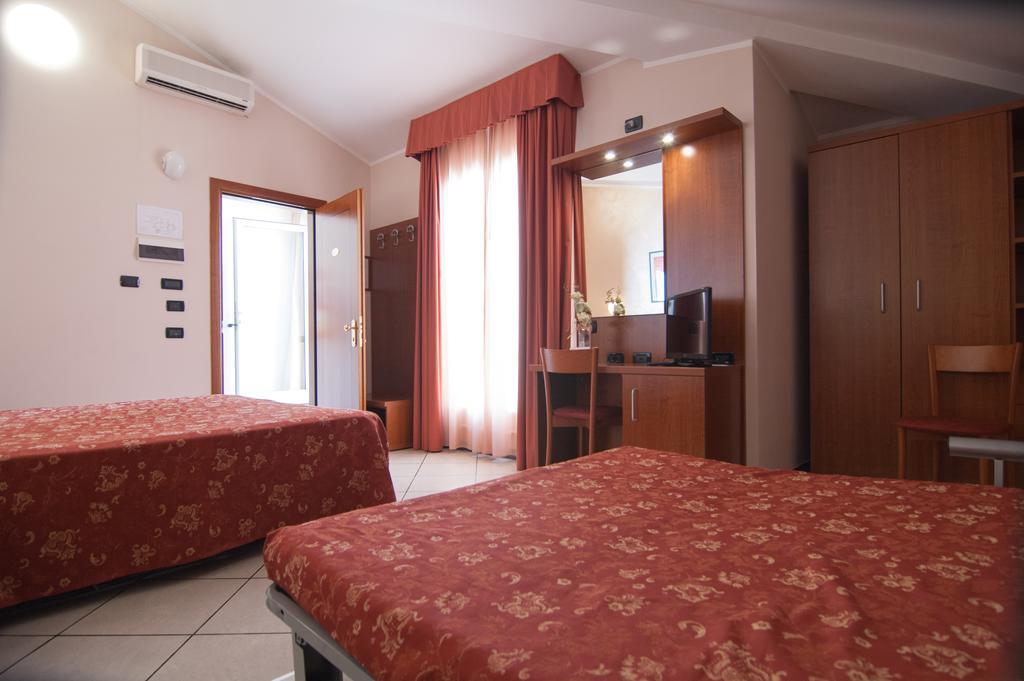 Hotel Stazione Livorno Eksteriør billede