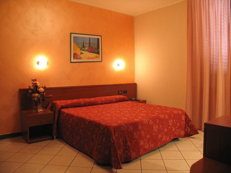 Hotel Stazione Livorno Eksteriør billede